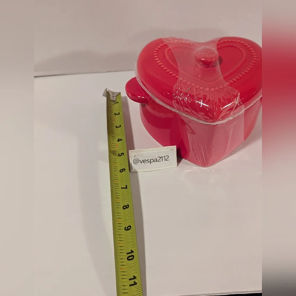 Target Bullseye Playground Valentines Bakeware Red Heart Shaped Ceramic